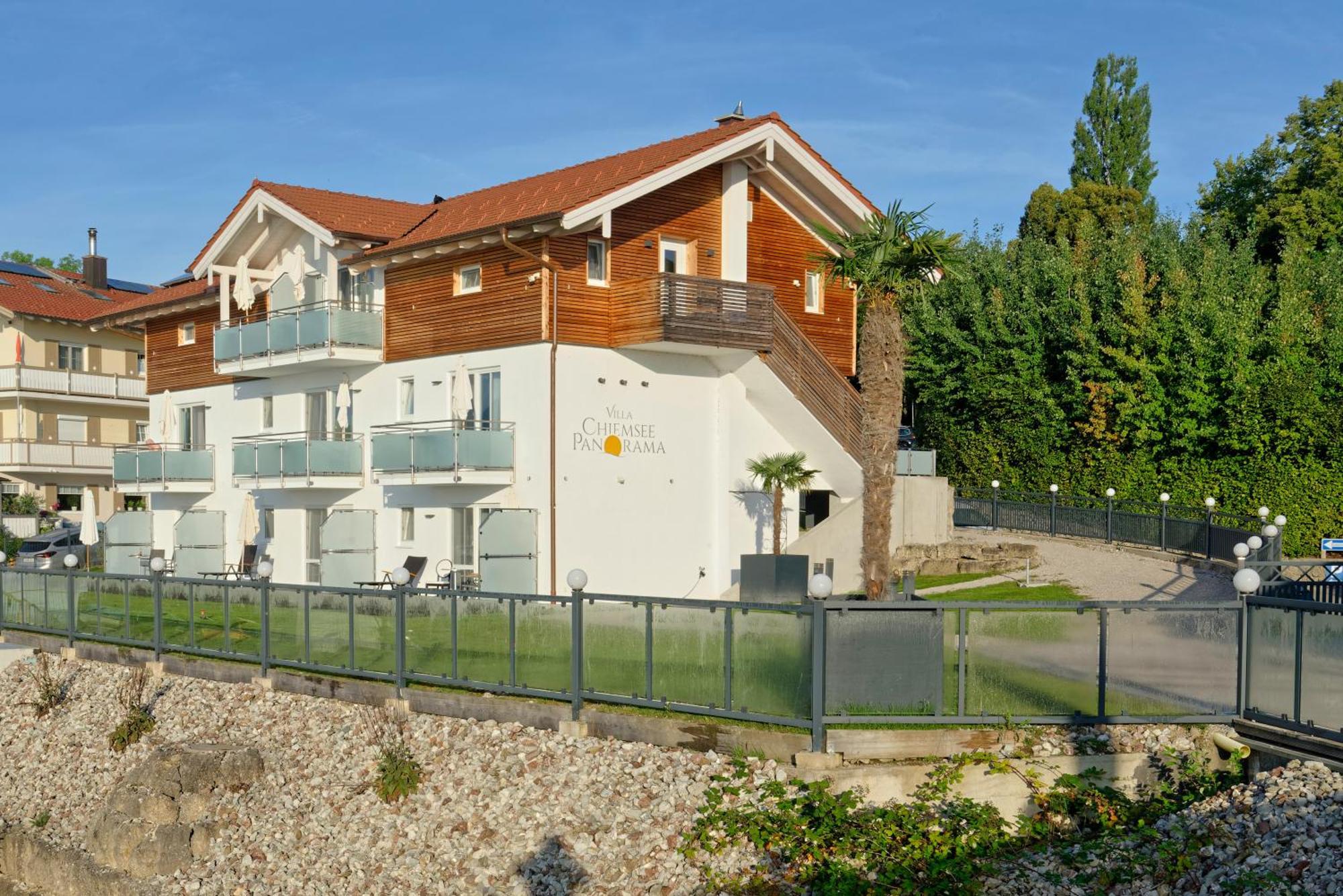 Hotel Chiemseepanorama Gstadt am Chiemsee Dış mekan fotoğraf